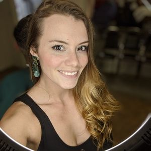 Meet your Posher, Alexis